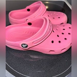 Girls crocs